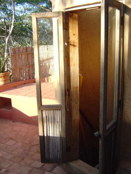 staircase to to outside hot tub